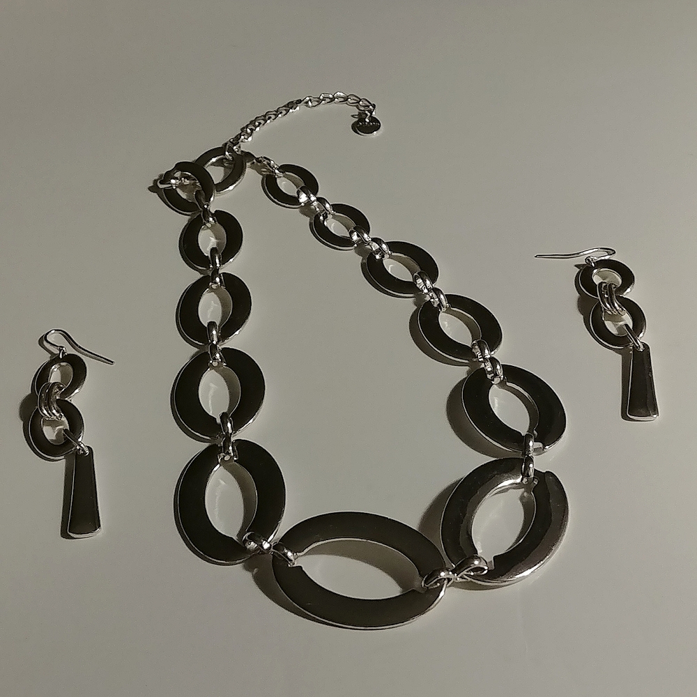 Necklace And Earing Set